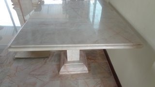 โต๊ะหินอ่อนทรงสี่่เหลี่ยม ขนาด 100x115x80 ซม.