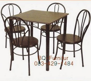 โต๊ะอาหาร รุ่นบองก้าสี่เหลี่ยมจัตุรัส