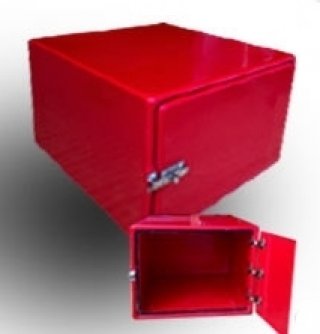 กล่องไฟเบอร์กลาส สีแดง ความจุ 165 ลิตร