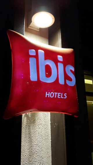 ป้าย IBIS : ป้าย - กล่องไฟ