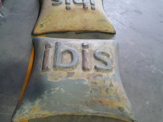 ป้าย IBIS : ป้าย - กล่องไฟ