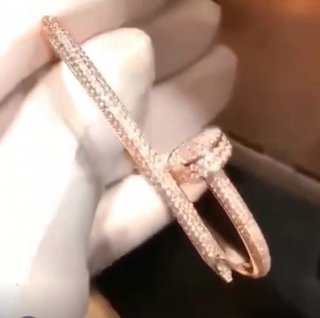 กำไลข้อมือเพชร Cartier Juste Un Clou Diamond
