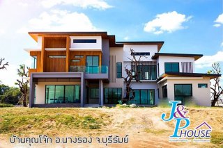 2 Stories House Builder in Korat