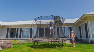 MEDIUM OVAL Springfree Trampoline