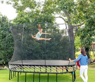 MEDIUM SQUARE Springfree Trampoline