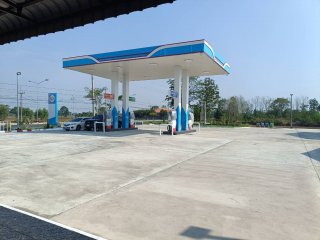 Petrol Station 7,500,000 THB