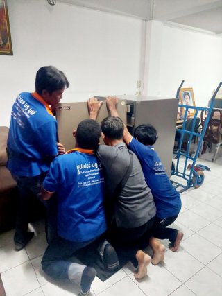 บริการขนย้าย รื้อ–ประกอบตู้รางเลื่อน