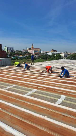 รับพ่นสีหลังคาเมทัลชีท