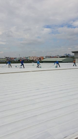 พ่นสีหลังคาเมทัลชีทโรงงานอุตสาหกรรม