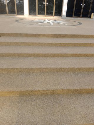 รับทำหินขัดใหม่, ช่างหนุ่มหินขัดทรายล้าง