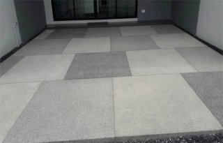 พื้นทรายล้าง, ช่างหนุ่มหินขัดทรายล้าง