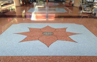 ขัดพื้นโรงเรียน, ช่างหนุ่มหินขัดทรายล้าง