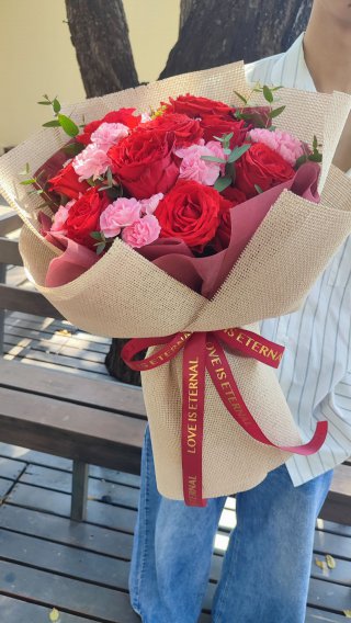 ช่อดอกไม้วาเลนไทน์