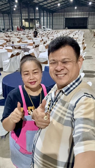 โต๊ะจีนพร้อมเครื่องดื่ม