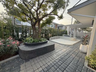 รับปูแผ่นพื้นทางเดินสวน