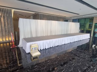 เวทีแบบไม่มีหลังคา