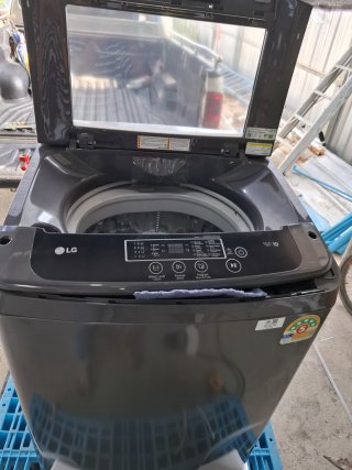 ร้านสะดวกซัก เครื่องซักผ้าหยอดเหรียญ LG 12 kg 