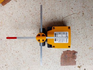 อะไหล่เครน Limit switch กากบาท