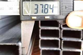 แป๊ปแบน 38 x 19 มม. Rectangular pipe 38 x 19 mm.