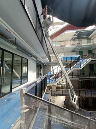 เช่ารถ Scissor Lift